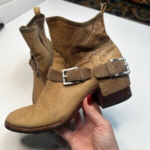 Donald J Pliner Wade Tan Embossed Snakeskin Leather Ankle Boots